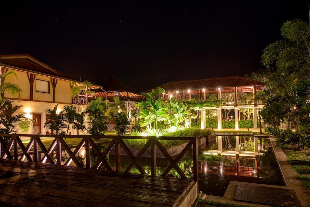 Ranna 212 Beach Resort Kahandamodara Zewnętrze zdjęcie
